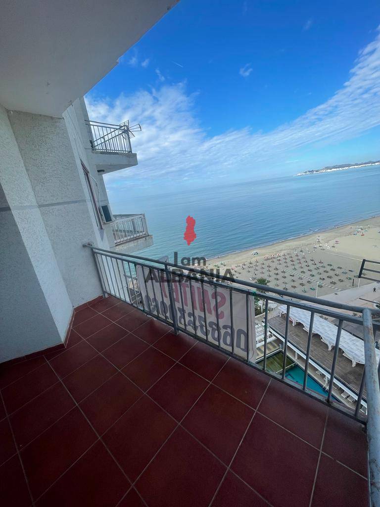 2- room apartment in the first line with a view of the sea