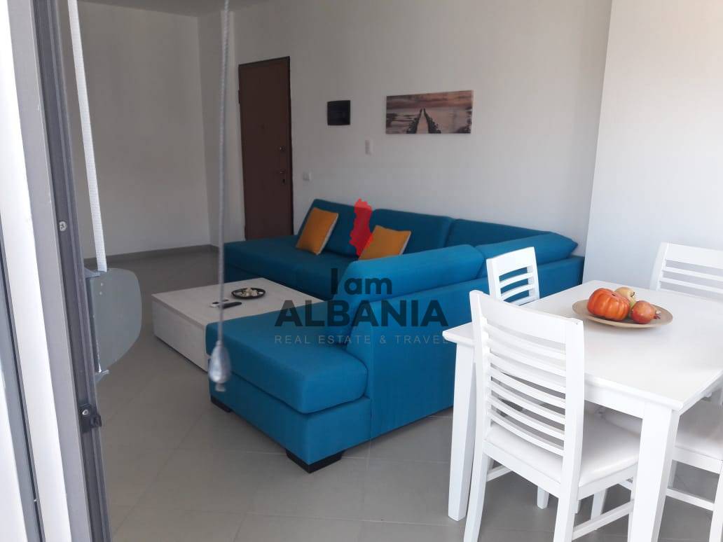Saranda, 2nd room apartment in a new building + sea view