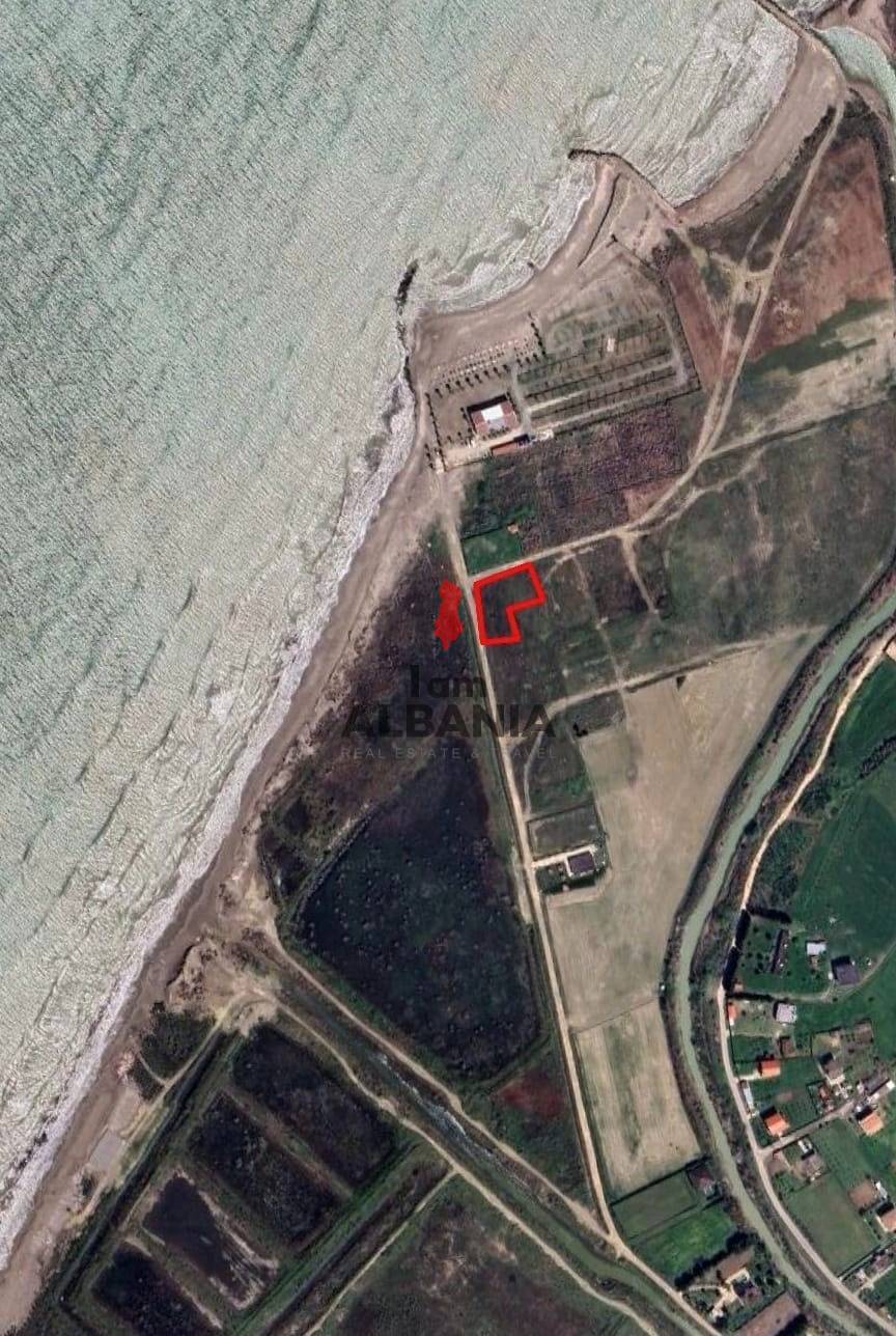 Lucrative building plot for sale only 50 meters from the beach.
