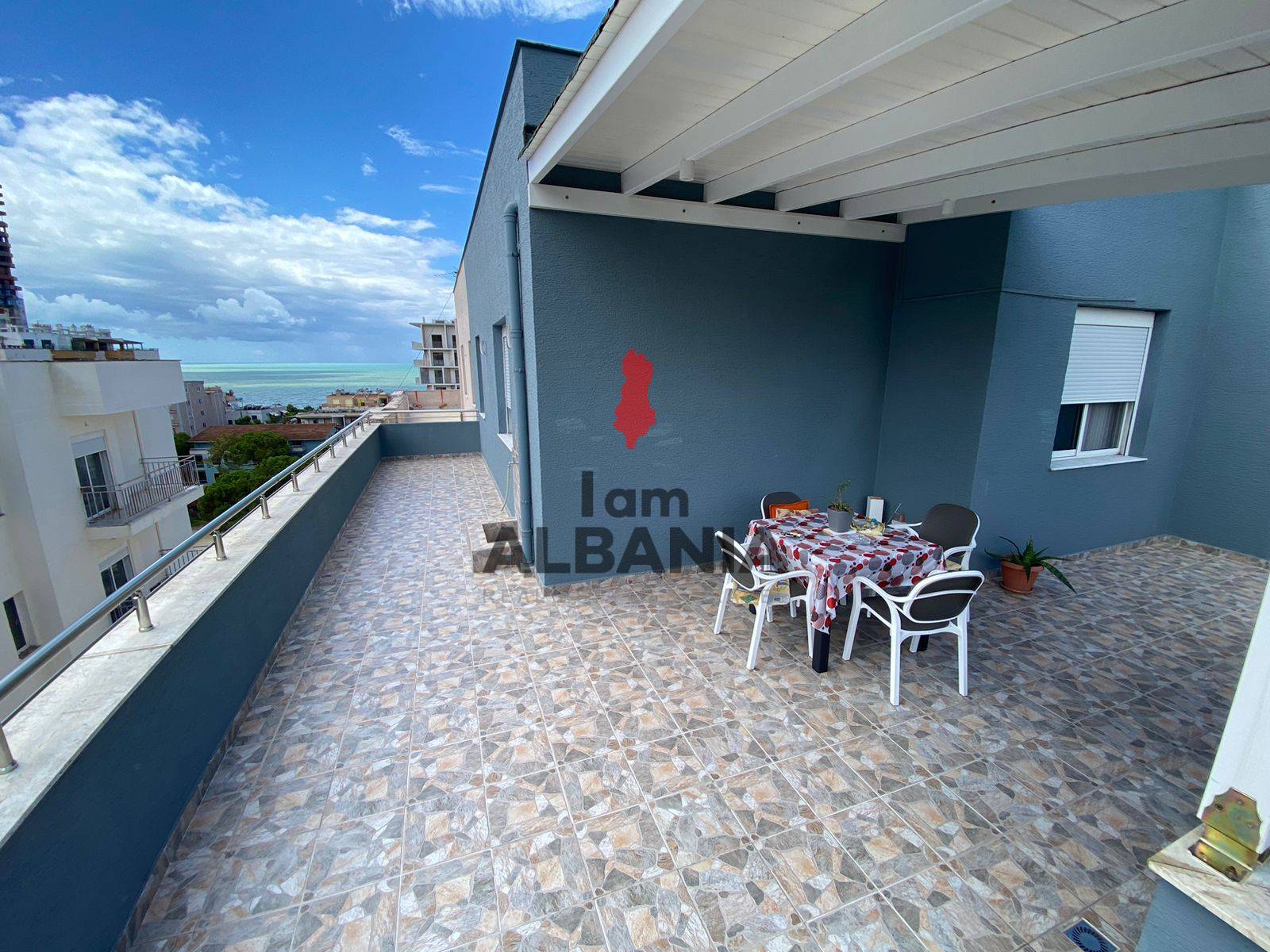 Great 2+1 apartment with a large terrace and sea view
