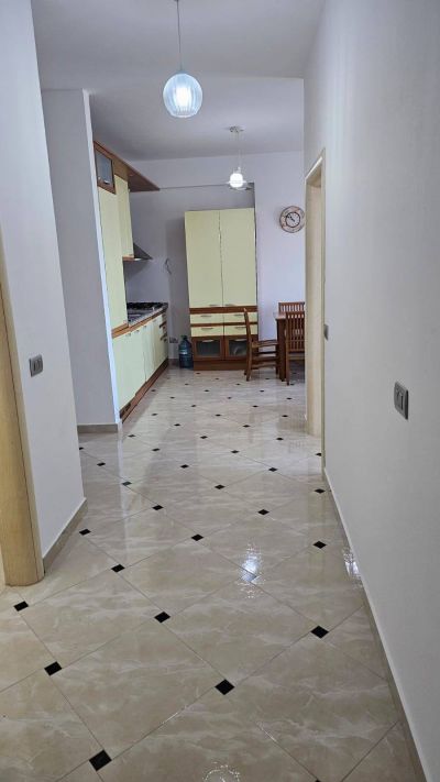 2+1 apartmán s dvoma kúpelňami, garážovým státim a výhľadom na more - 3