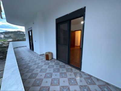 1+1 apartmán 200 m od mora, vhodný na rekonštrukciu - 1