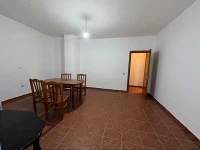 1+1 apartmán 200 m od mora, vhodný na rekonštrukciu - 3