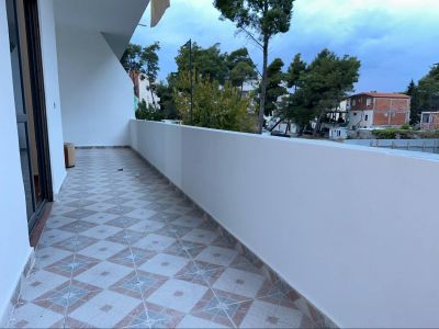 1+1 apartmán 200 m od mora, vhodný na rekonštrukciu - 8