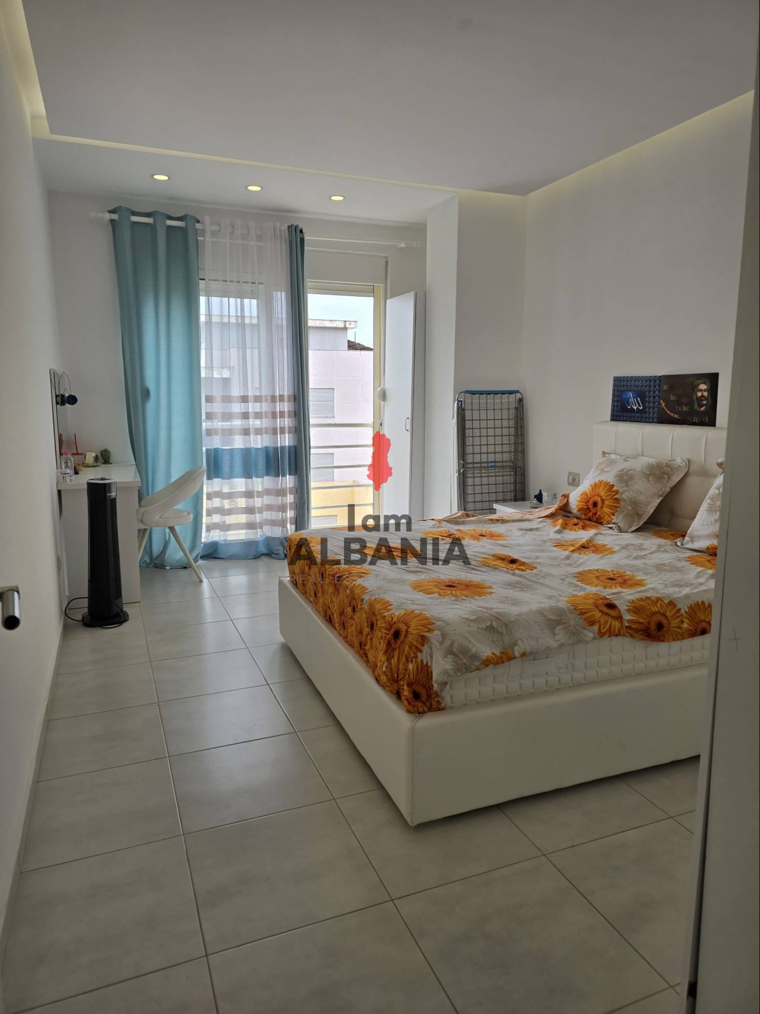 Zariadený 2+1 apartmán pri mori v letovisku Drač/Durres